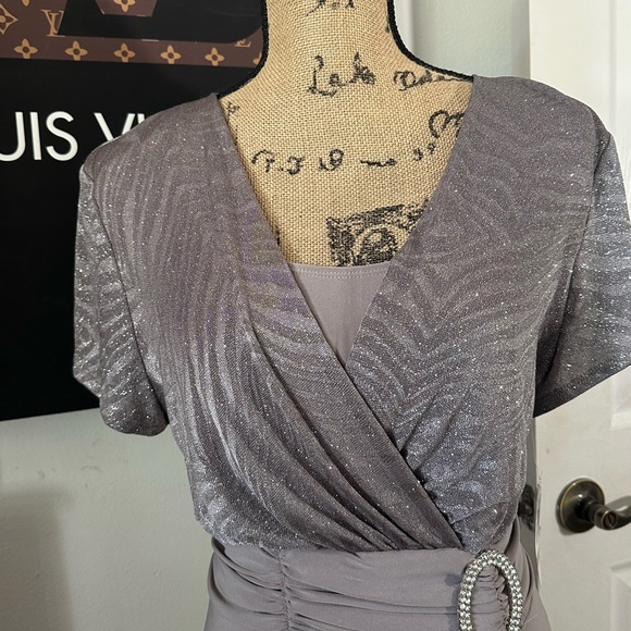 🆕R&M Richards Evening Gown - Picture 4 of 17